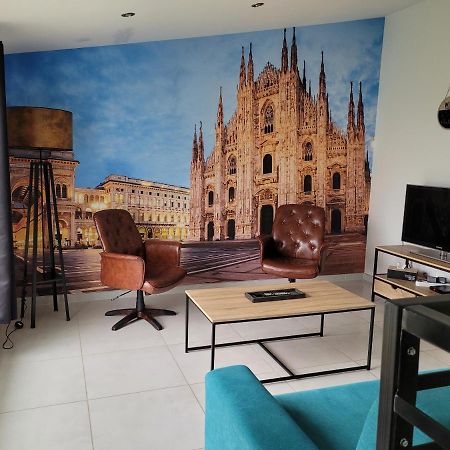 Il Vialetto , Appartement Milano , Spacieux, Tout Confort, Au Calme Jeumont Екстер'єр фото